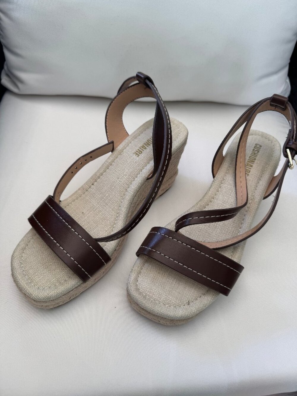 Cushionaire Brown Espadrille Wedge Sandals Size 8.5 New